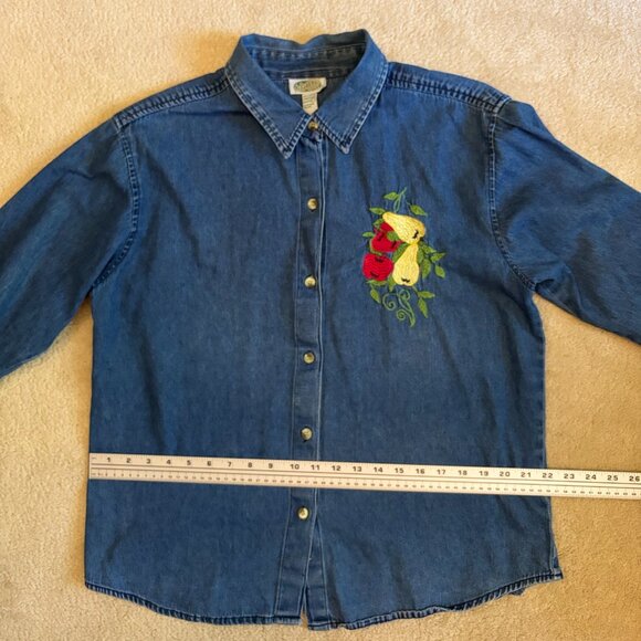 Collections Etc Vintage Fruit Embroidered Chambray 3/4 Sleeve Button Up - Picture 6 of 7
